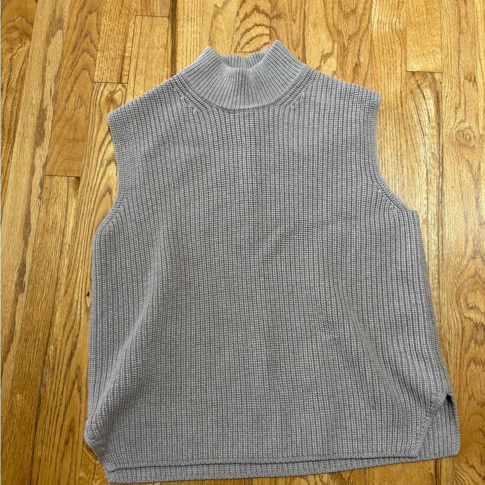 Abercrombie Sweater Vest